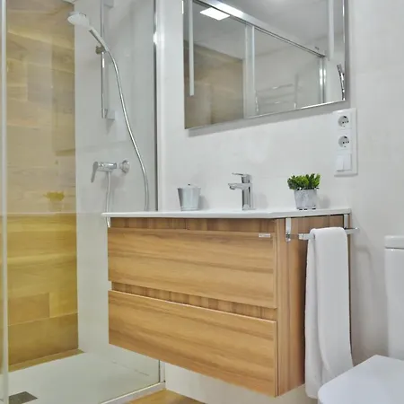 Sunshine Tejares Garden Apartment Cordoba